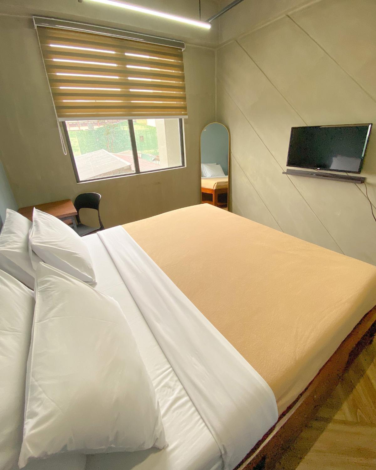 217 Bonifacio Residences Baguio City Номер фото